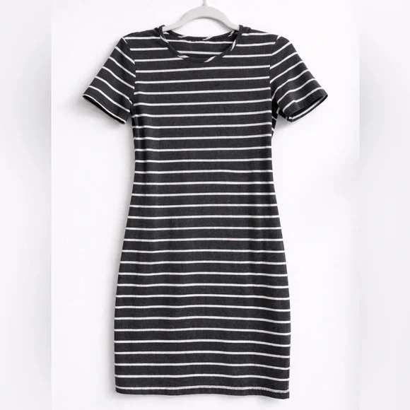 Classic Black & White Striped Short Sleeve Dress - Picture 1 of 1